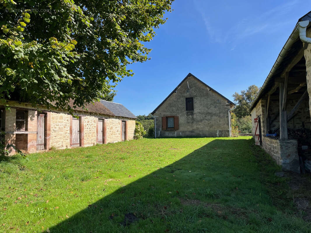 Maison à LA CROISILLE-SUR-BRIANCE