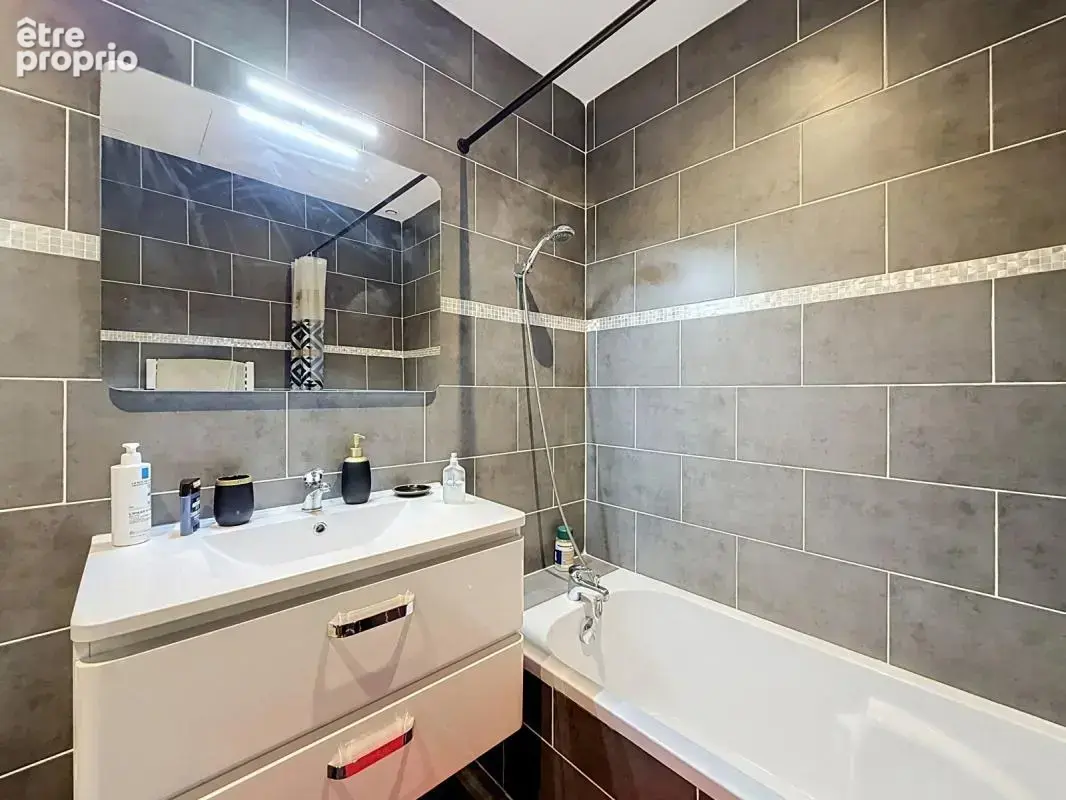 Avignon - extra-muros - duplex de 106m² - terrasse -parking - photo 13
