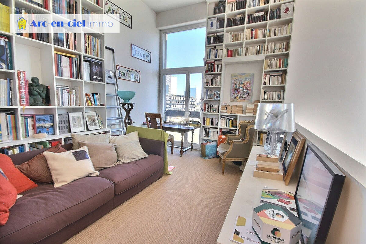 Appartement à NANTERRE