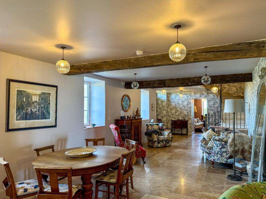 Idylle rurale, somptueuse maison en pierre sur 1,8 hectares de terrain - photo 11