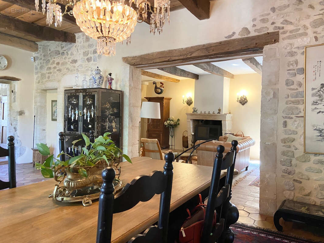 Maison à SAINT-ANDRE-DE-ROQUEPERTUIS