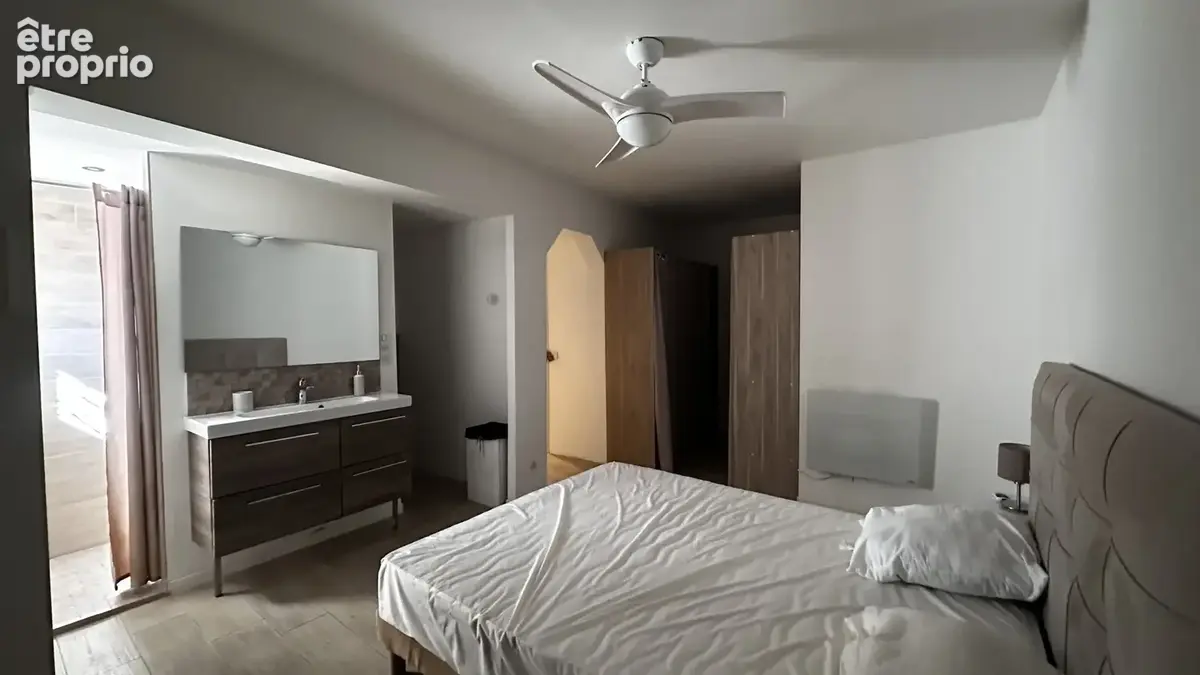 Maison à vendre à Bormes les mimosas avec 3 chambres, garage terrasse au calme avec vue dégagée colline et mer - photo 8