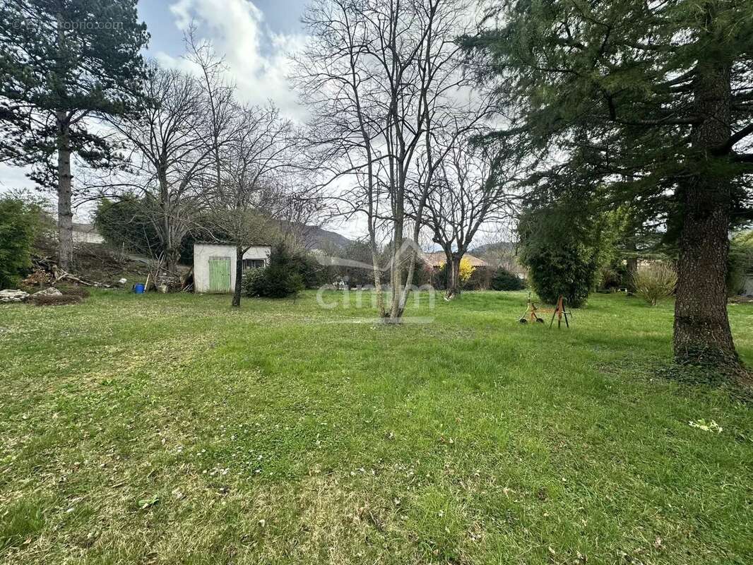 Terrain à SISTERON