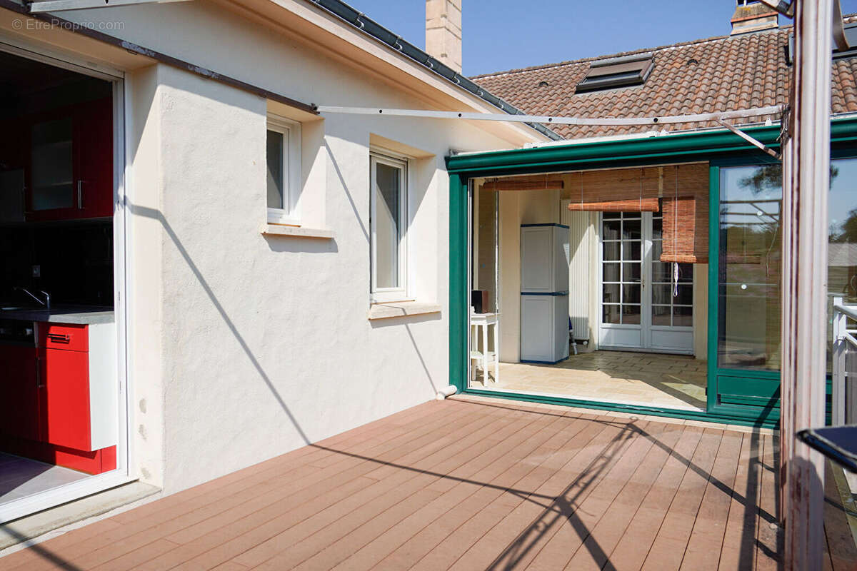 Maison avec appartement et sous sol total - photo 14