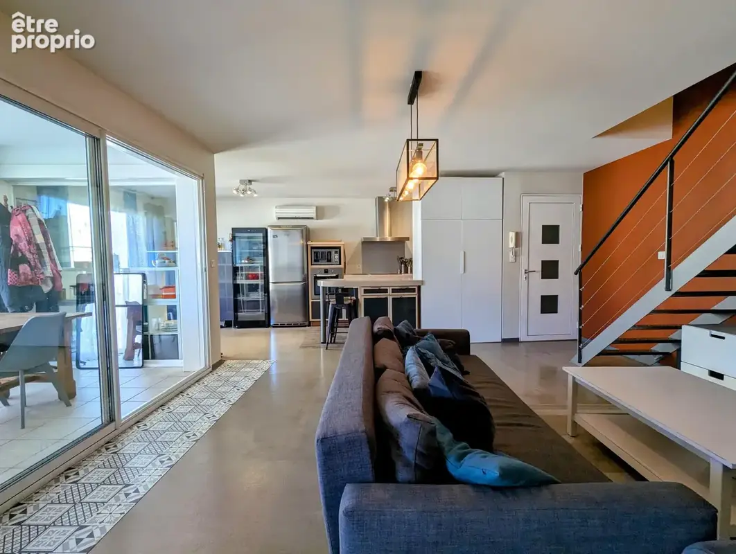 Appt. T4 en duplex dans maison de village - Garage - photo 12