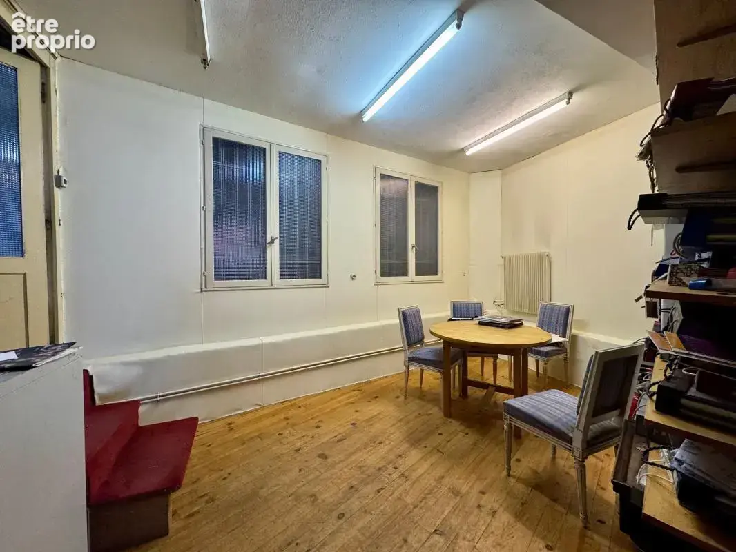 117 M² de Murs Commerce À Vendre - photo 4