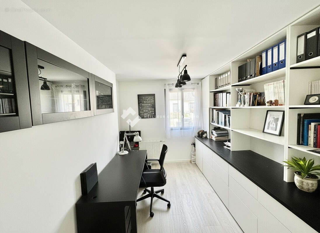 Maison 112 m² à Dampmart  - photo 7