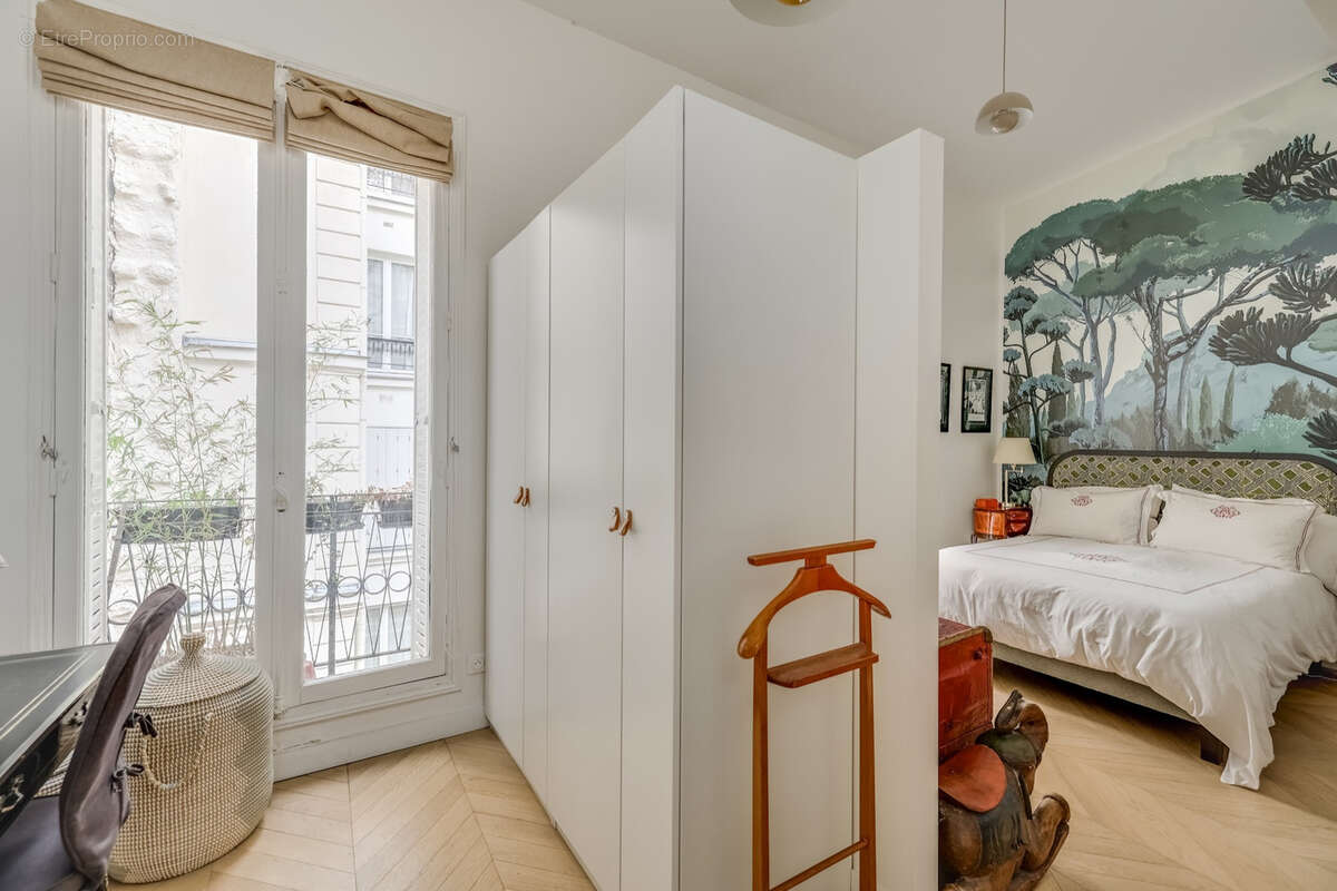 Maison à PARIS-17E