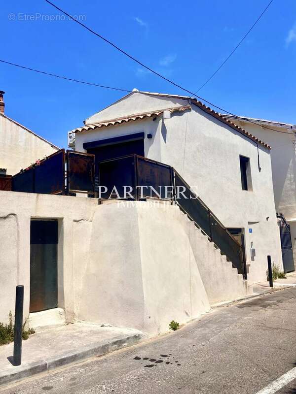 Maison 45 m² à Marseille-12e  - photo 2
