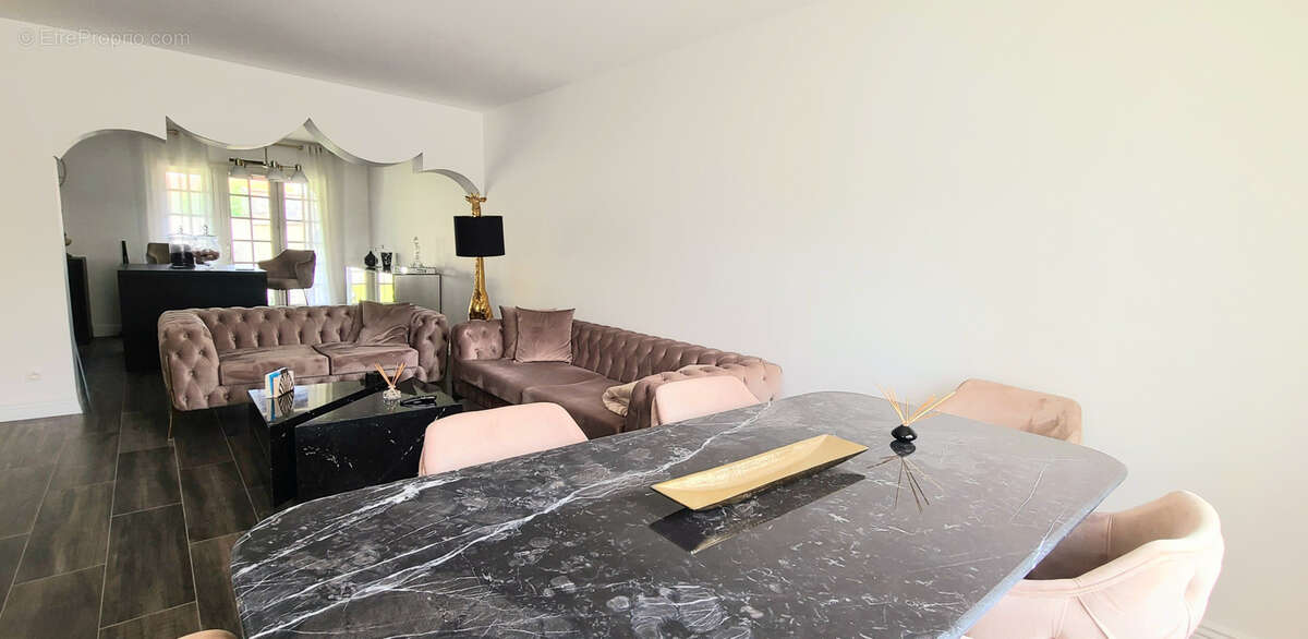 Maison à CHOISY-LE-ROI