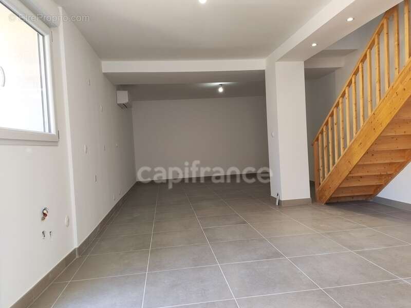 Appartement à EYRAGUES