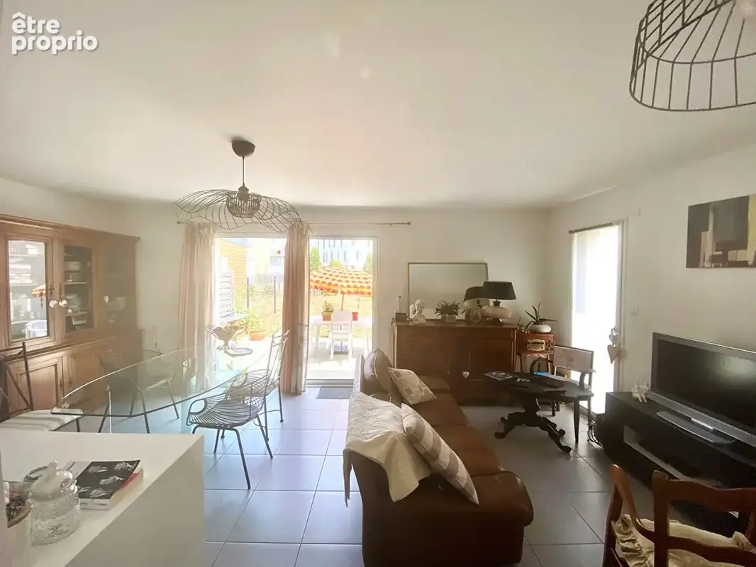 Plain-pied récent, 2 chambres, jardin, garage - photo 4