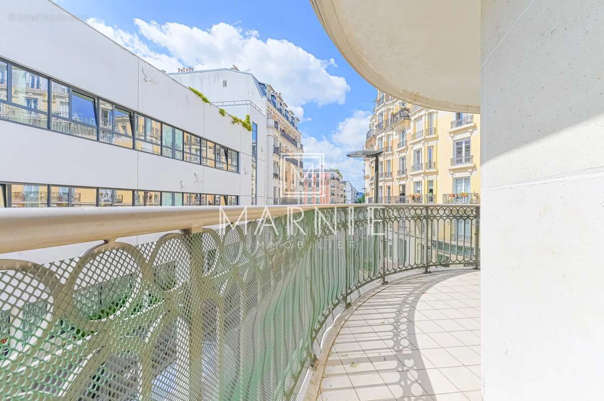 Appartement à LEVALLOIS-PERRET