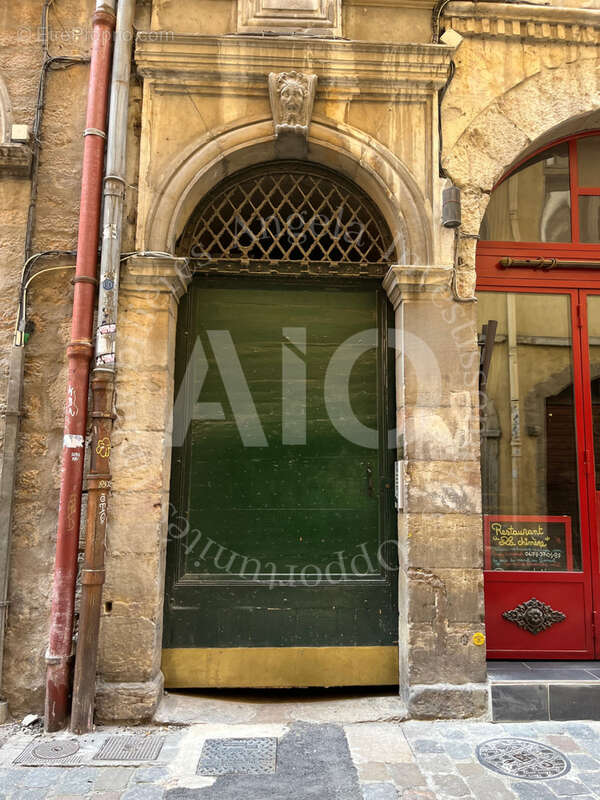 Commerce à LYON-5E