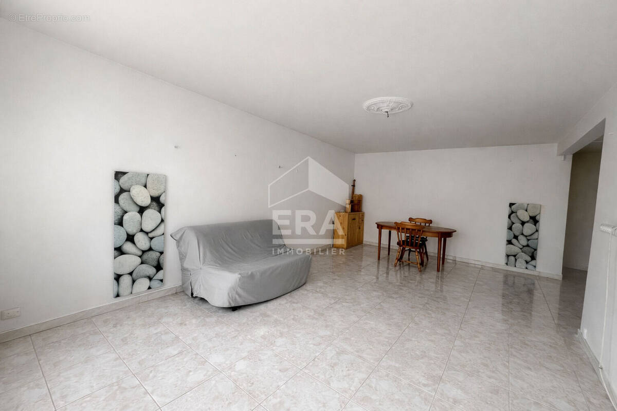Photo Appartement à Martigues au prix de 180 200€