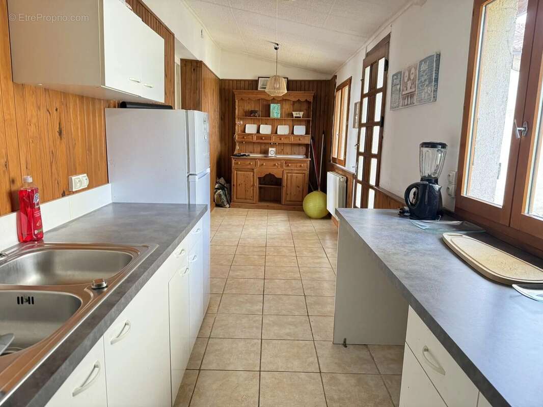 Maison de village avec 2 logements - photo 4