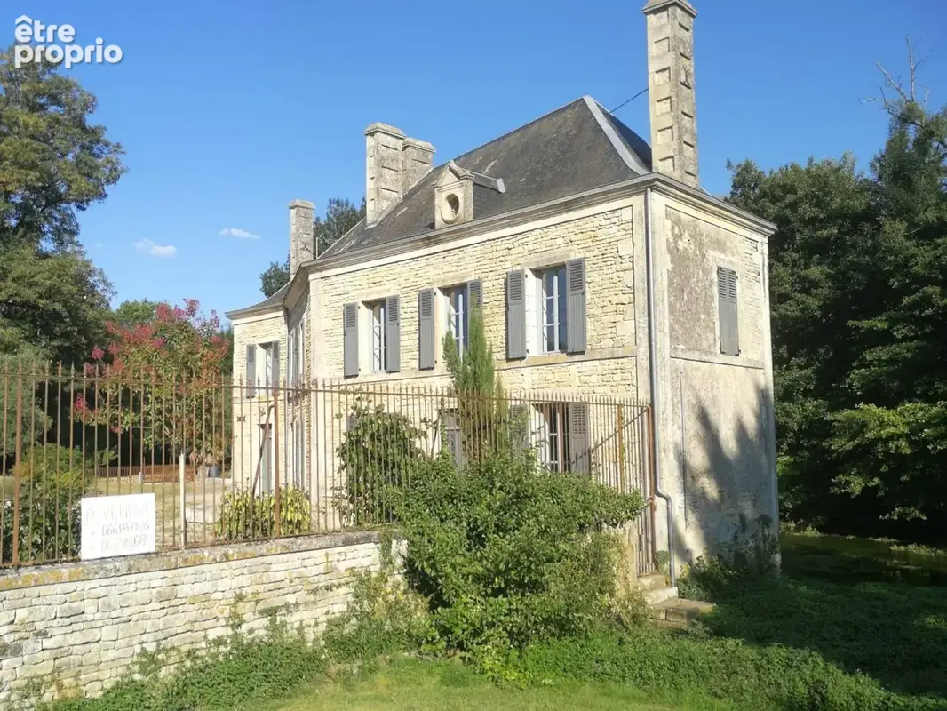 Maison de Maître de 250 m², restaurée, cadre magnifique !!! - photo 9