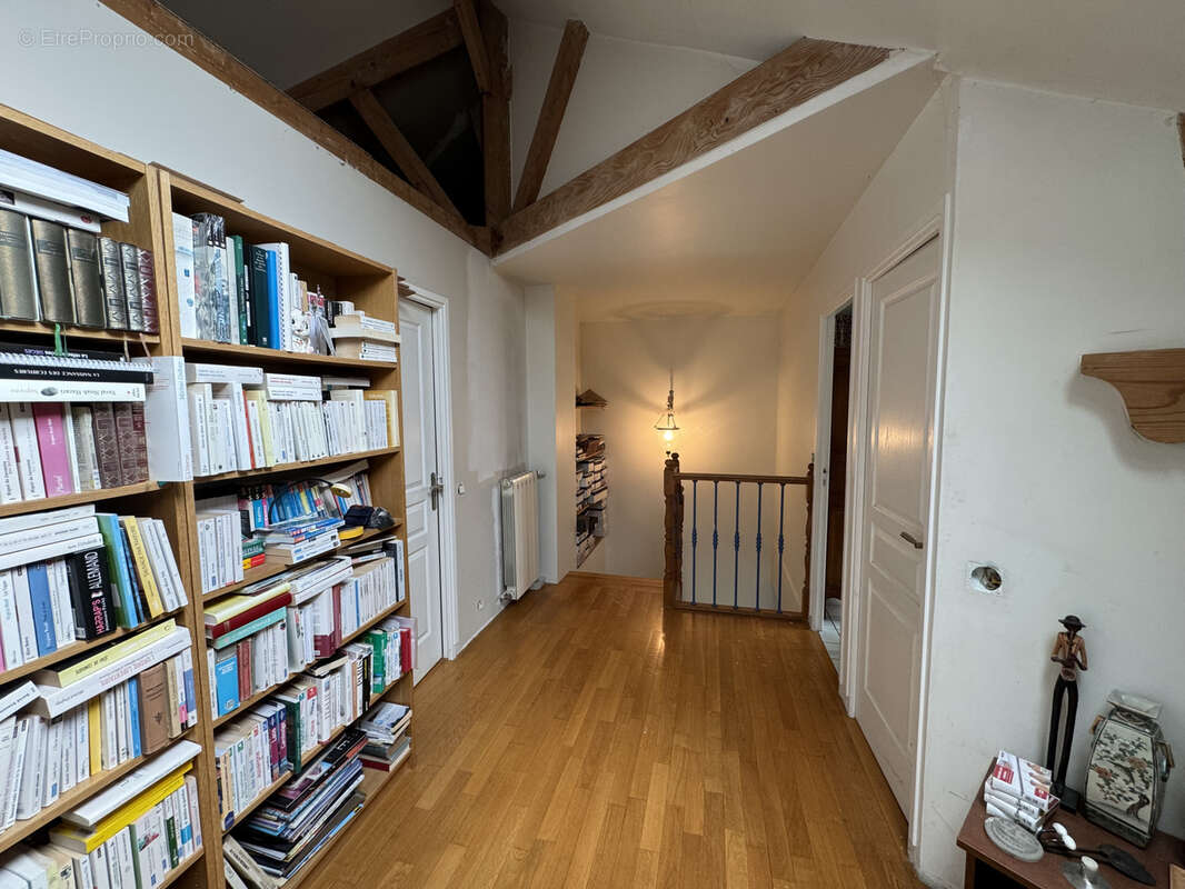 Maison à LE THILLAY