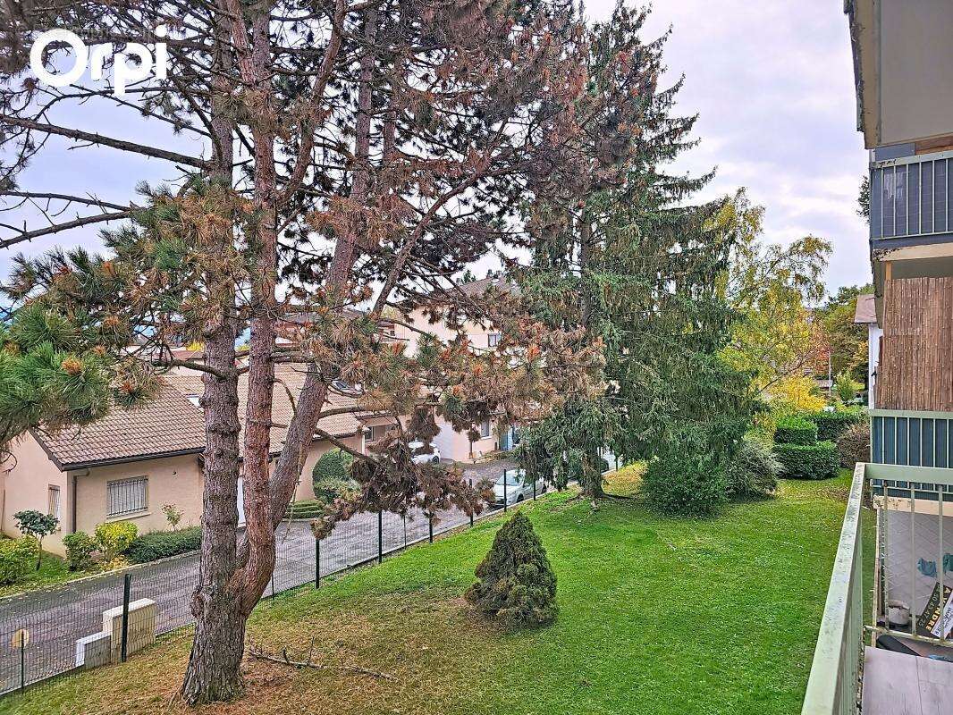 Appartement à REIGNIER