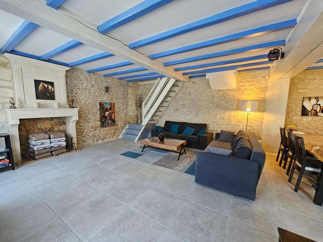 Maison 135 m² à Archingeay  - photo 4