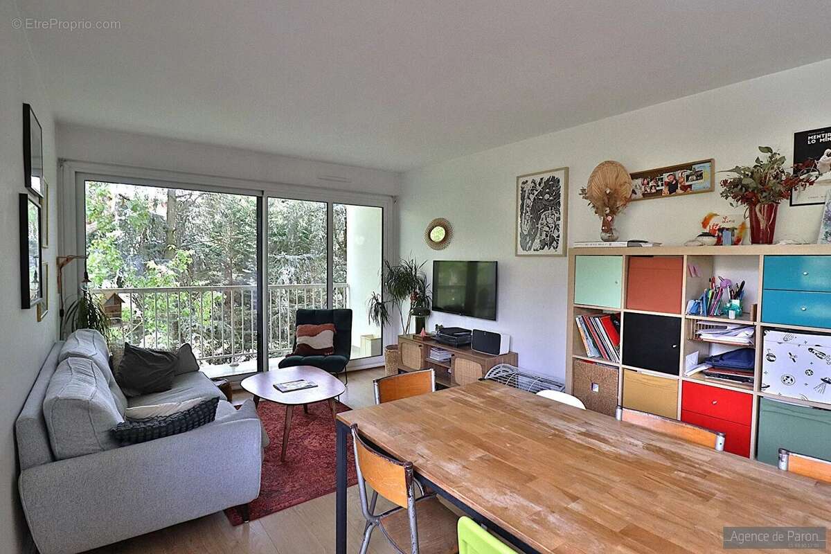 Appartement à VERRIERES-LE-BUISSON