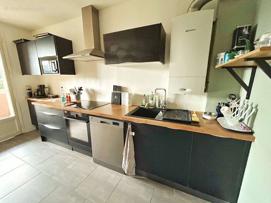 Appartement T3 - Résidence sécurisée - Centre Grigny - photo 4