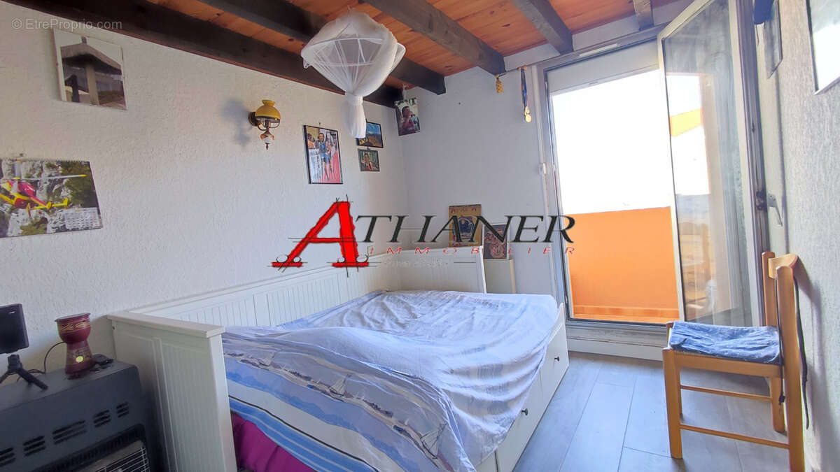 Appartement t3 + mezzanine, parking - canet port - photo 7