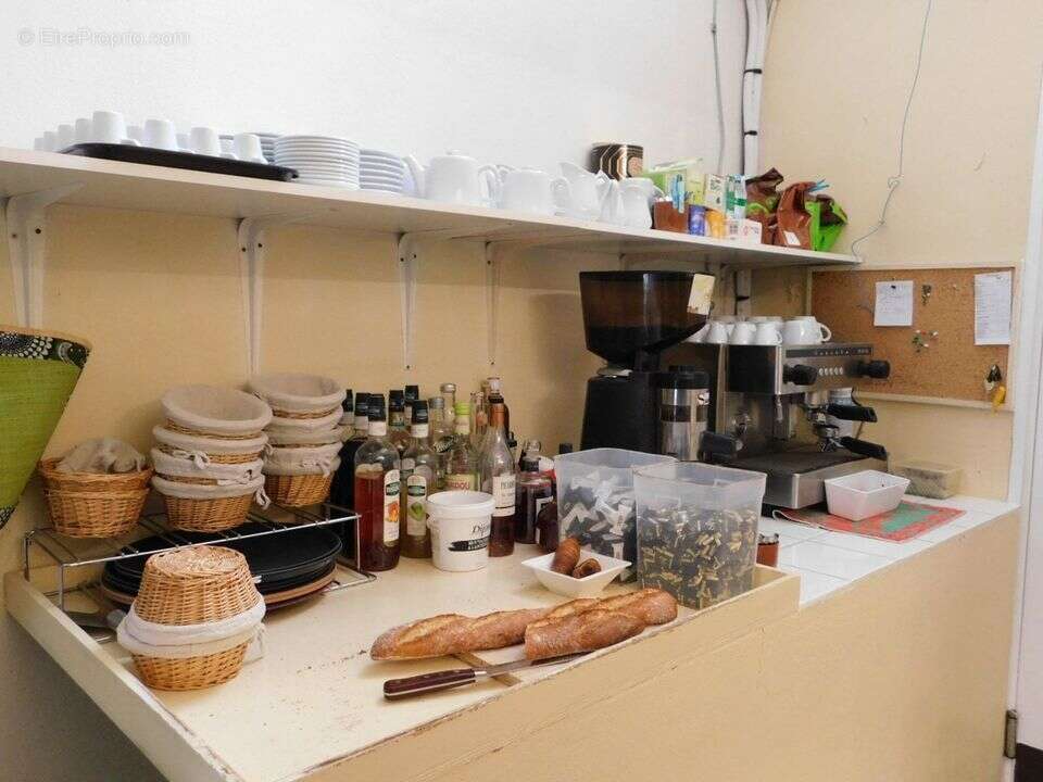 Commerce à CAZAUBON