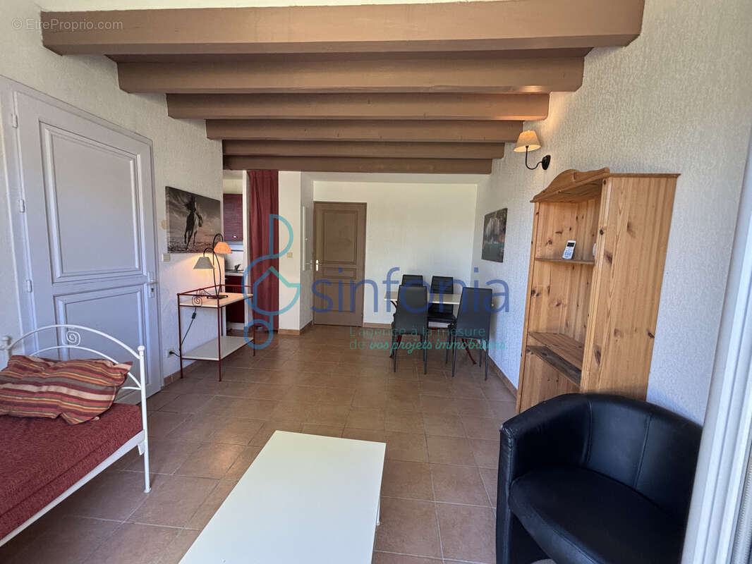 Maison à GALLARGUES-LE-MONTUEUX