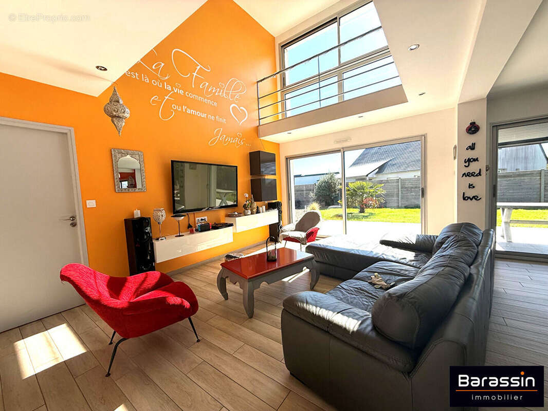 Maison à BREHAL