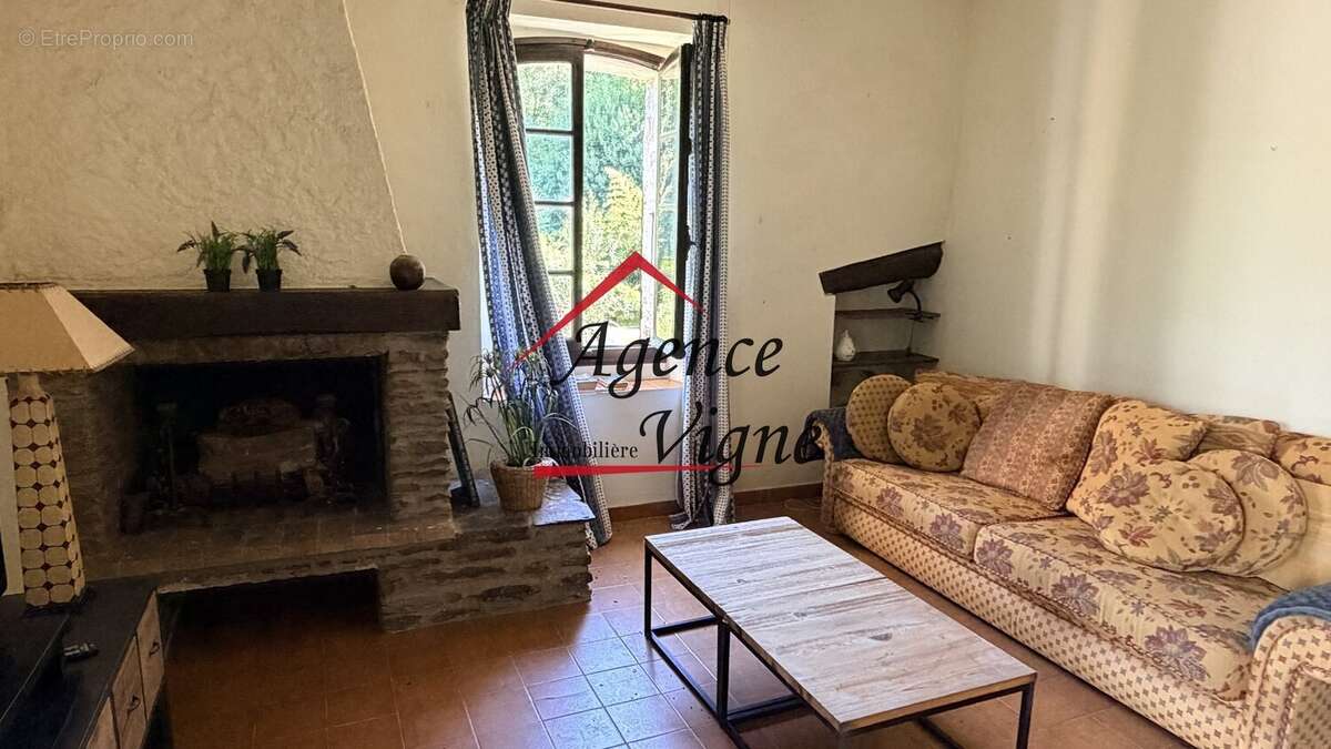 Maison à ROBIAC-ROCHESSADOULE