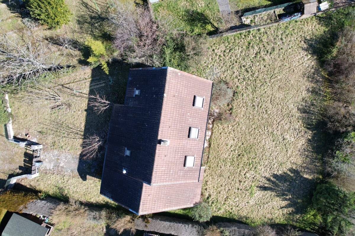 Maison à SEGNY