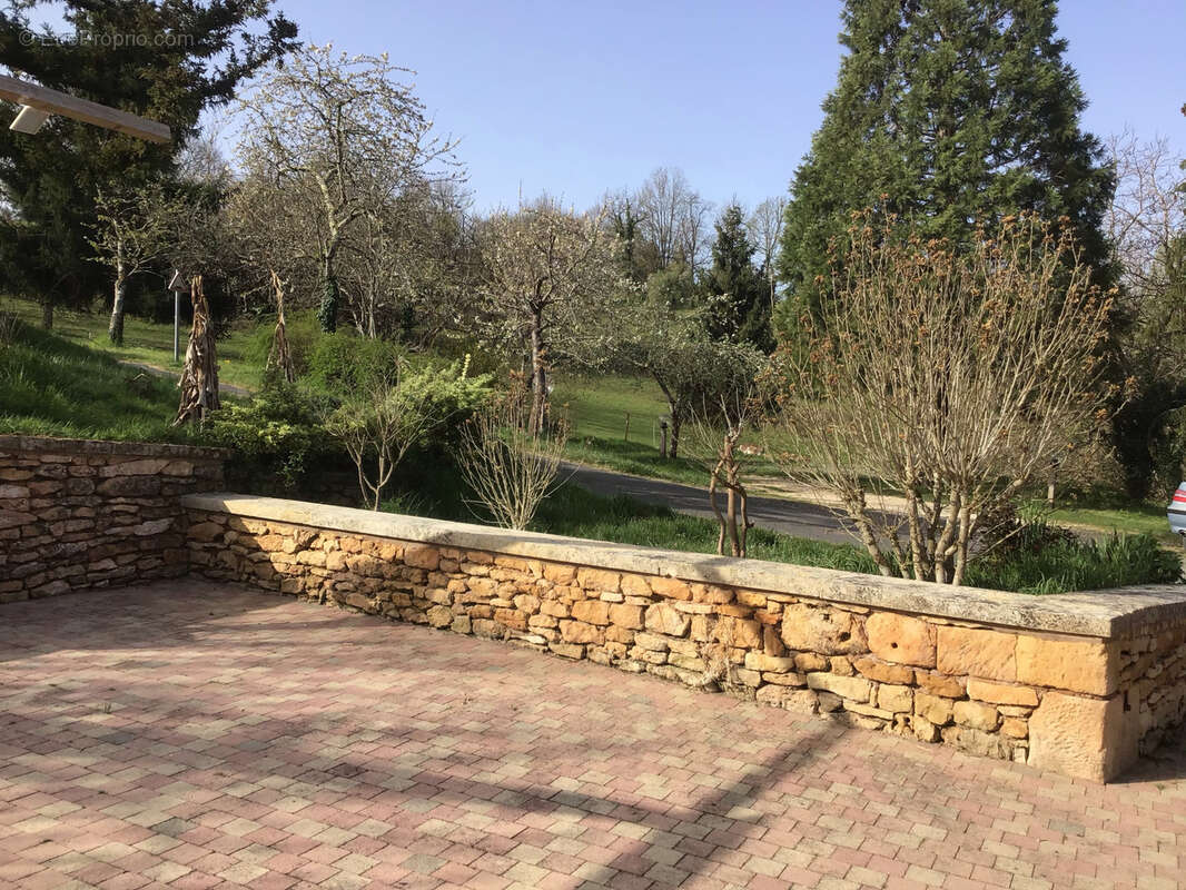 Maison à LES EYZIES-DE-TAYAC-SIREUIL