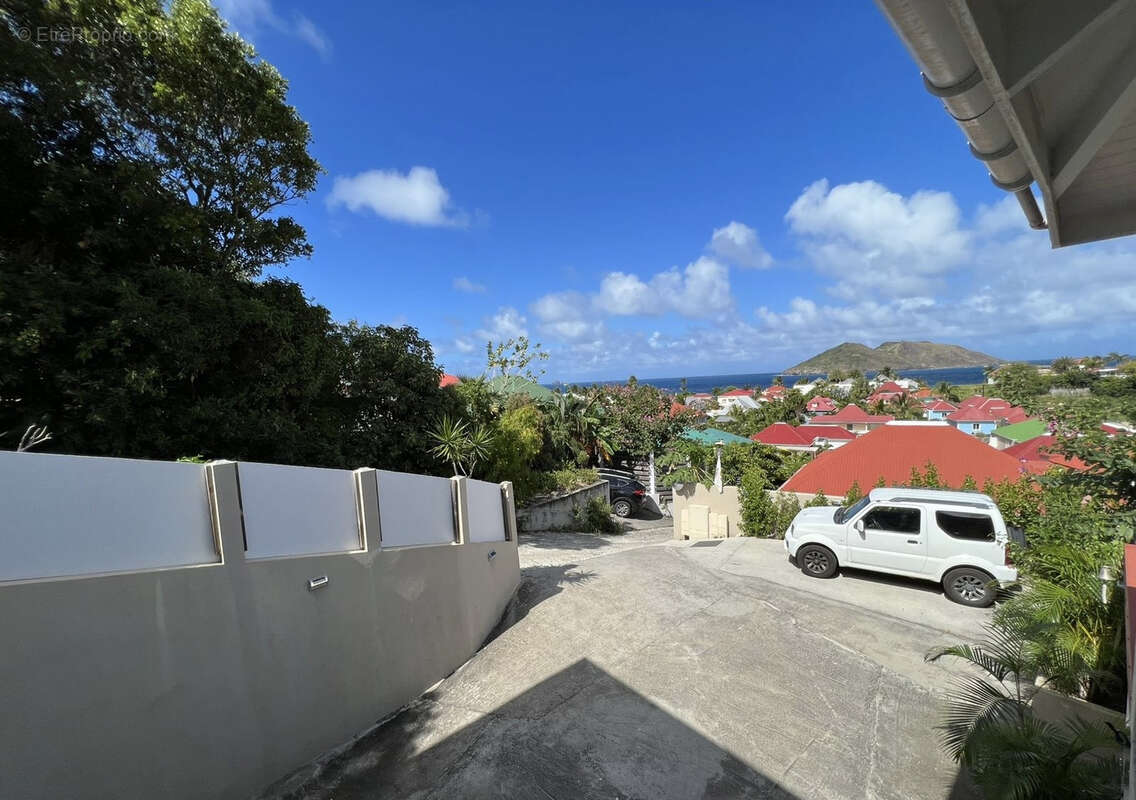 Maison à CAPESTERRE-BELLE-EAU