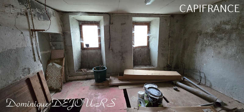 Maison à MARCOLS-LES-EAUX