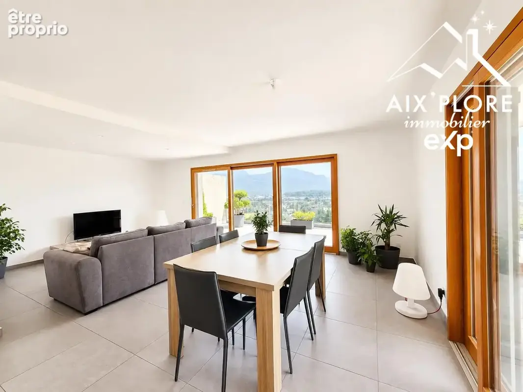 Appartement 104 m² à Bassens  - photo 4