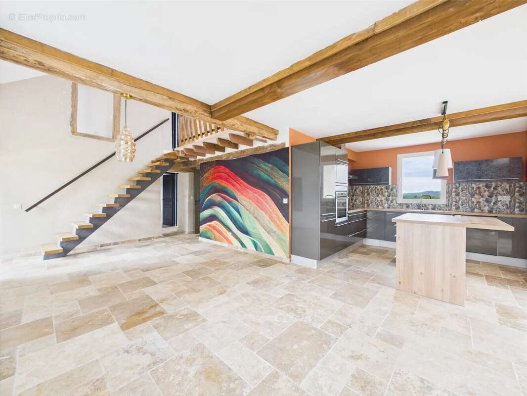 Maison à DUN-LES-PLACES