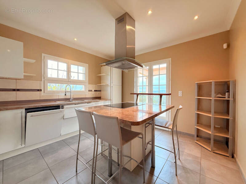 Maison à SAINTE-DODE