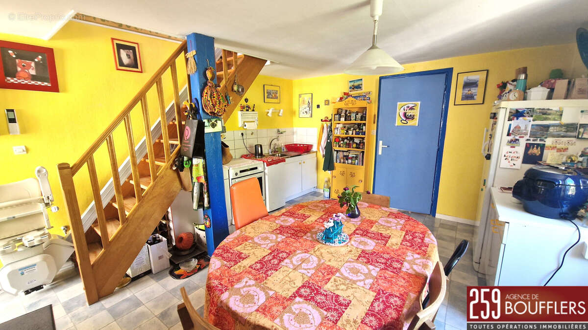 Vandoeuvre-les-nancy / duplex avec balcon, jardinet et parking - photo 6