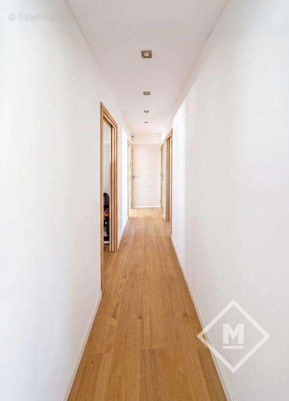 vente maison plain pied avec piscine cuisine d'été garage Allauch DPE C - photo 37