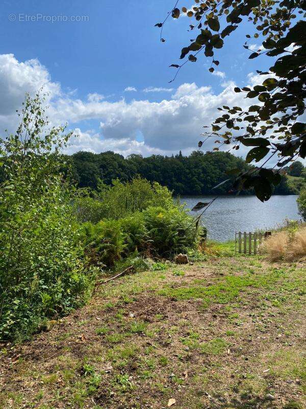 Maison à SAINT-JULIEN-LE-PETIT