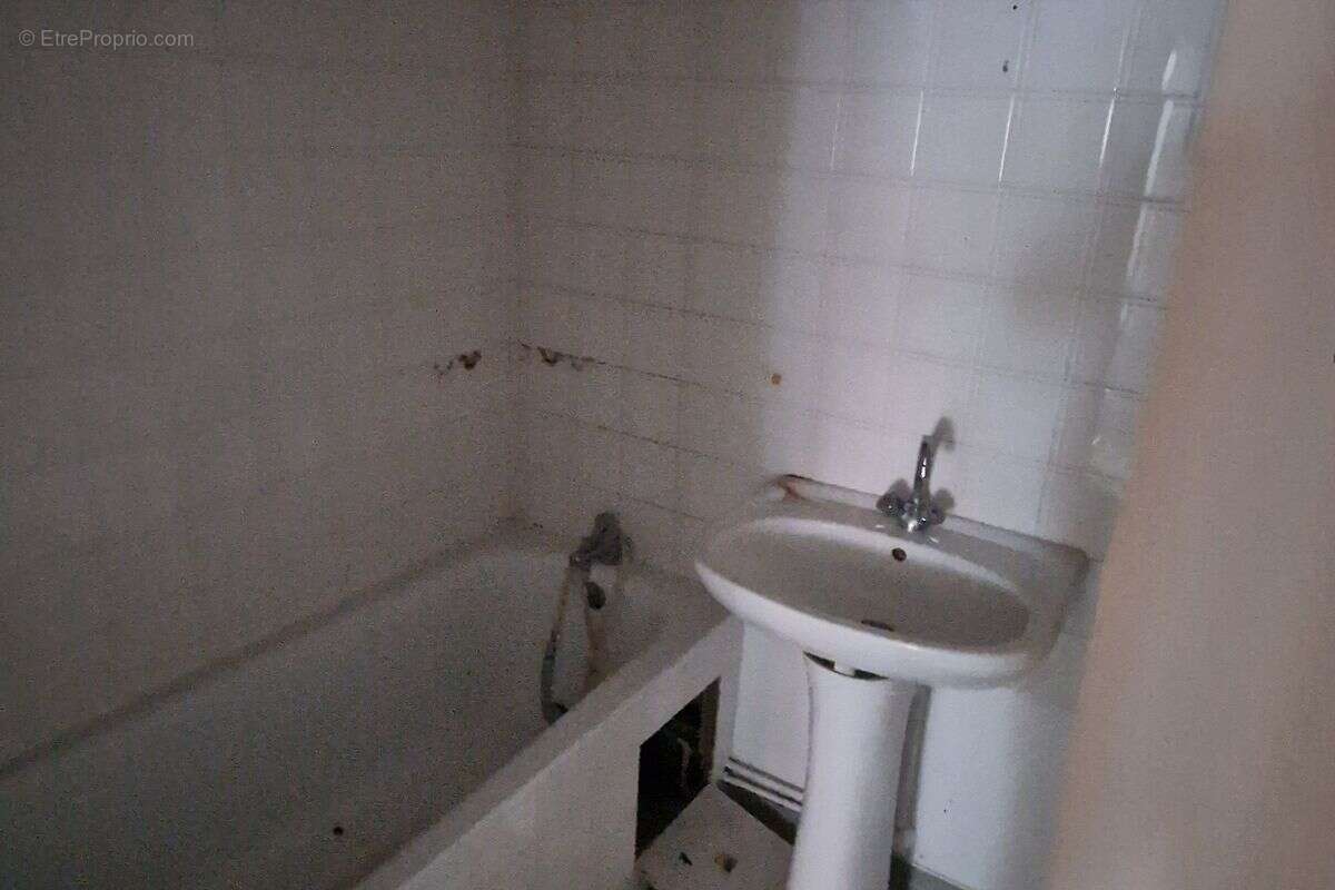 Appartement à L'ARBRESLE