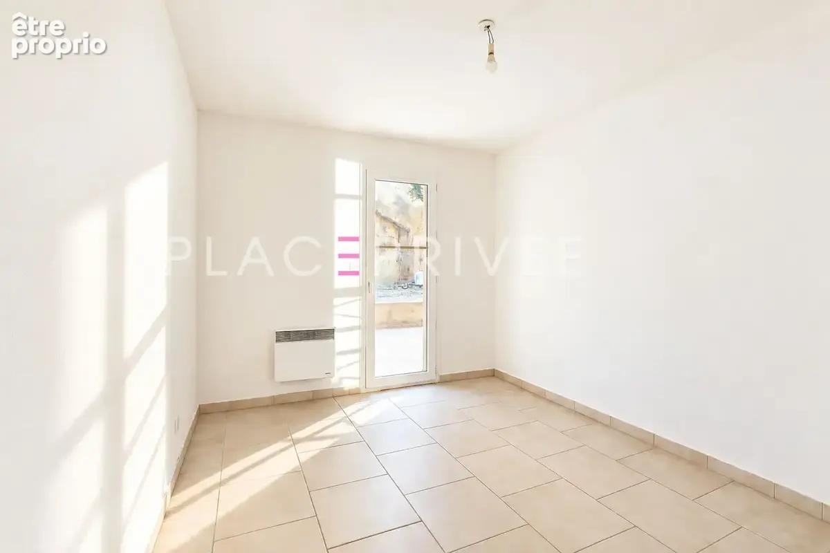 Appartement avec terrasse et jardinet - photo 6