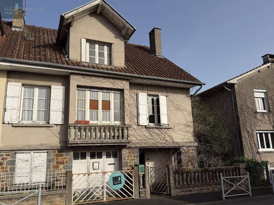 Maison à MAURS
