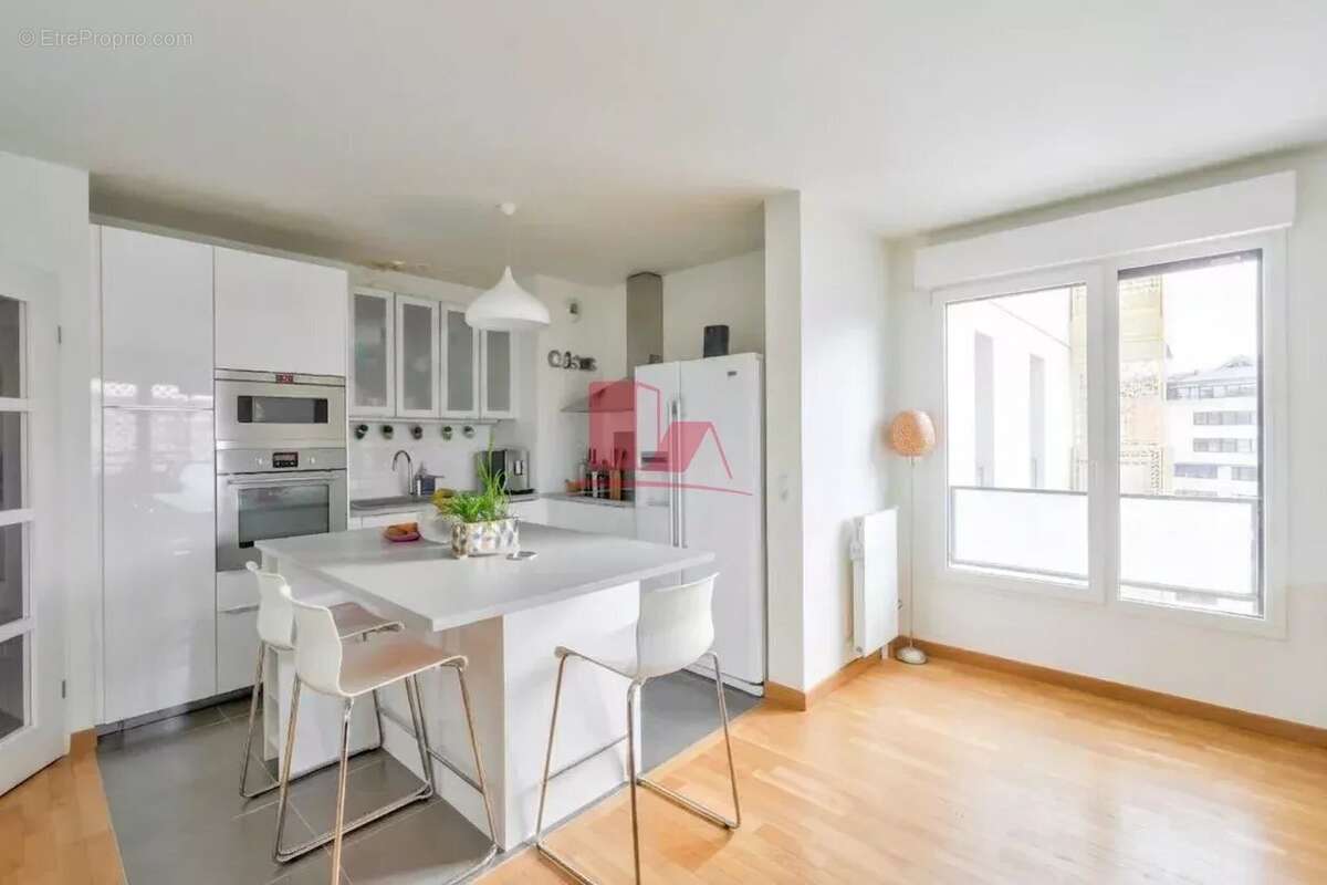 Appartement à ISSY-LES-MOULINEAUX