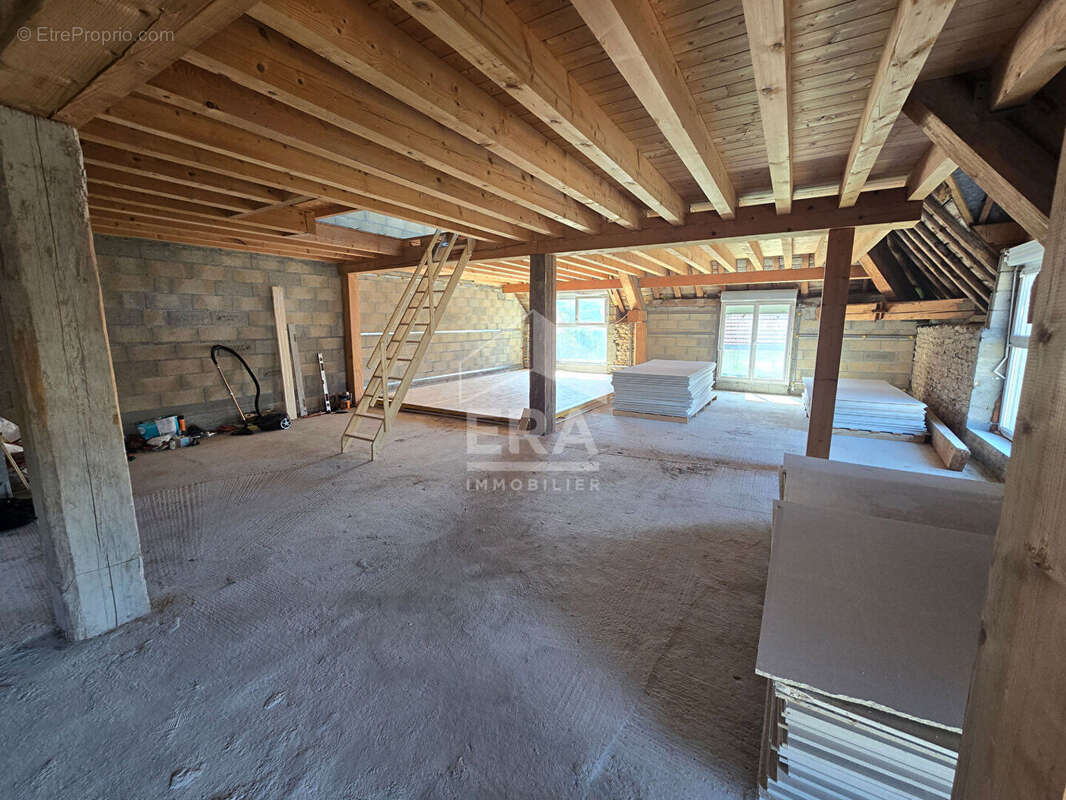 Appartement à LEVIER