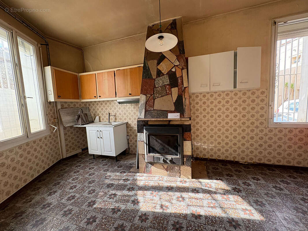 Maison à VILLELONGUE-DE-LA-SALANQUE