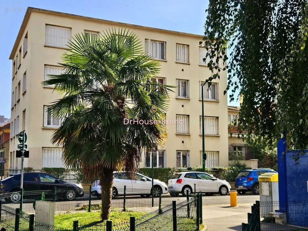Appartement à COLOMBES
