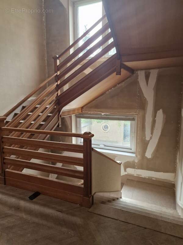 Appartement à CHARMES