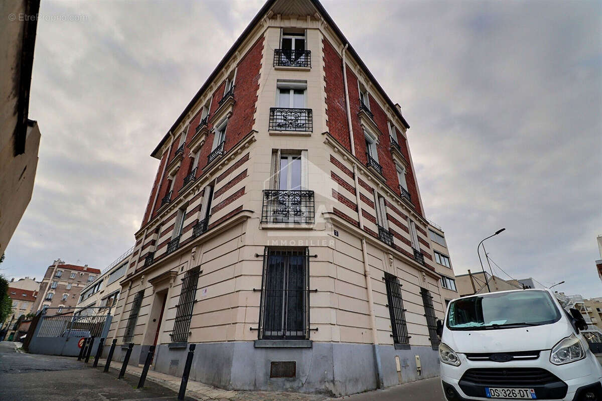 Appartement à AUBERVILLIERS
